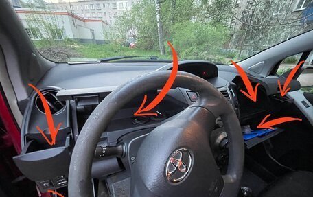 Toyota Yaris III рестайлинг, 2009 год, 511 000 рублей, 21 фотография