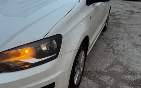 Volkswagen Polo VI (EU Market), 2017 год, 1 400 000 рублей, 2 фотография