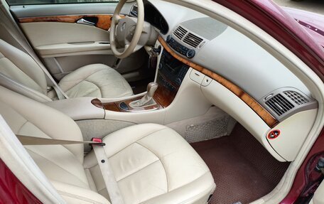Mercedes-Benz E-Класс, 2004 год, 620 000 рублей, 4 фотография
