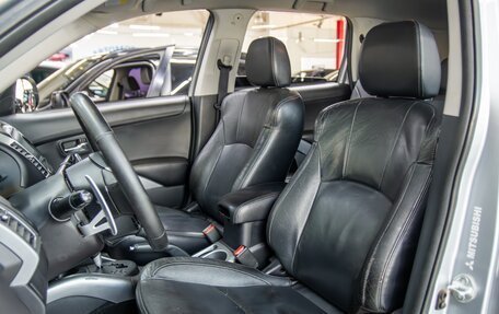 Mitsubishi Outlander III рестайлинг 3, 2011 год, 1 430 000 рублей, 21 фотография