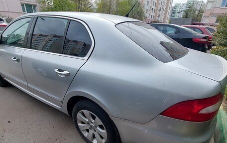Skoda Superb III рестайлинг, 2009 год, 750 000 рублей, 2 фотография
