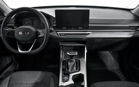 Geely Emgrand, 2024 год, 1 700 000 рублей, 15 фотография