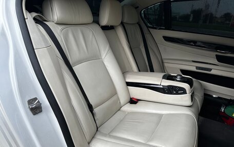 BMW 7 серия, 2012 год, 1 050 000 рублей, 38 фотография