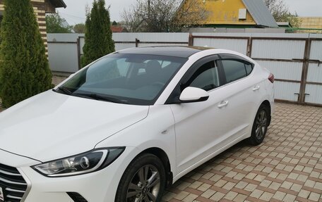 Hyundai Elantra VI рестайлинг, 2017 год, 1 189 000 рублей, 9 фотография