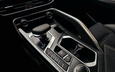 Geely Tugella FY11, 2024 год, 3 170 000 рублей, 16 фотография