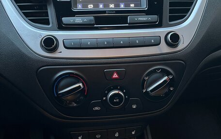 Hyundai Solaris II рестайлинг, 2018 год, 1 350 000 рублей, 15 фотография