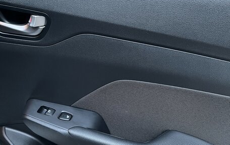 Hyundai Solaris II рестайлинг, 2018 год, 1 350 000 рублей, 2 фотография