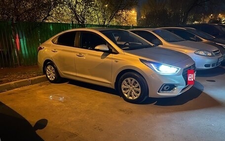 Hyundai Solaris II рестайлинг, 2018 год, 1 350 000 рублей, 5 фотография