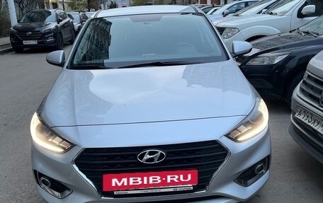 Hyundai Solaris II рестайлинг, 2018 год, 1 350 000 рублей, 8 фотография