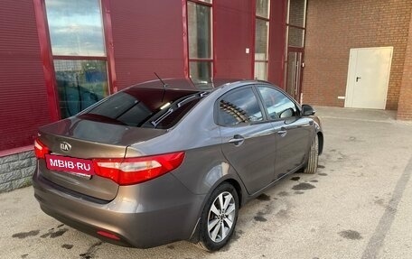 KIA Rio III рестайлинг, 2013 год, 800 000 рублей, 17 фотография