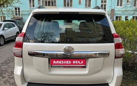 Toyota Land Cruiser Prado 150 рестайлинг 2, 2014 год, 3 200 000 рублей, 6 фотография