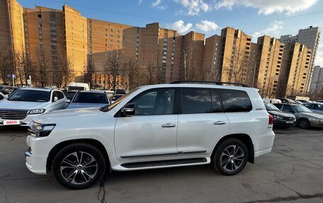 Toyota Land Cruiser 200, 2020 год, 6 997 000 рублей, 5 фотография