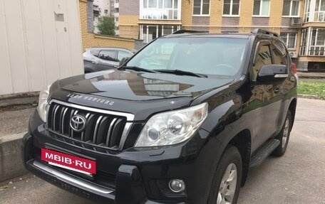 Toyota Land Cruiser Prado 150 рестайлинг 2, 2012 год, 3 000 000 рублей, 2 фотография
