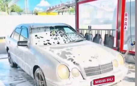 Mercedes-Benz E-Класс, 1997 год, 265 000 рублей, 6 фотография