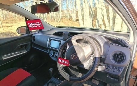 Toyota Vitz, 2014 год, 650 000 рублей, 5 фотография