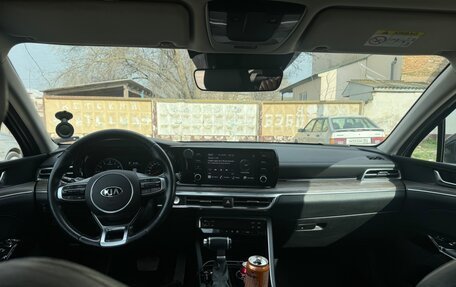 KIA K5, 2021 год, 2 200 000 рублей, 5 фотография