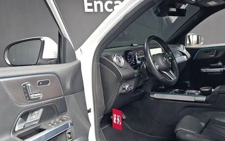 Mercedes-Benz GLB, 2023 год, 2 780 000 рублей, 7 фотография