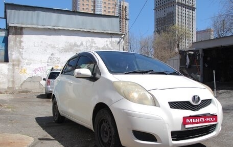 Toyota Vitz, 2009 год, 380 000 рублей, 3 фотография