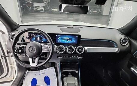 Mercedes-Benz GLB, 2023 год, 3 000 000 рублей, 5 фотография