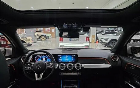 Mercedes-Benz GLB, 2023 год, 2 810 000 рублей, 6 фотография