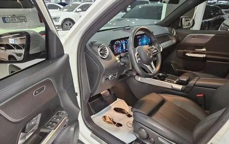 Mercedes-Benz GLB, 2023 год, 2 810 000 рублей, 7 фотография