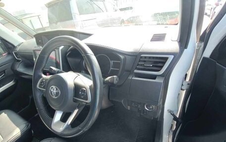 Toyota Roomy I, 2021 год, 813 999 рублей, 7 фотография