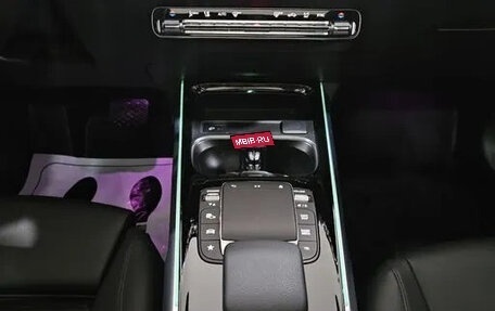 Mercedes-Benz GLB, 2023 год, 2 810 000 рублей, 11 фотография