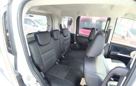 Toyota Roomy I, 2021 год, 813 999 рублей, 10 фотография
