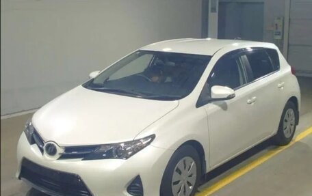Toyota Auris II, 2013 год, 1 280 000 рублей, 1 фотография