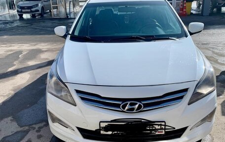Hyundai Solaris II рестайлинг, 2015 год, 500 000 рублей, 4 фотография