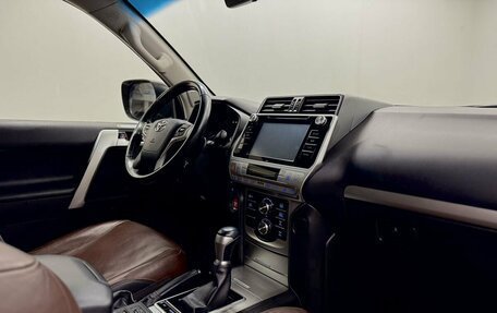 Toyota Land Cruiser Prado 150 рестайлинг 2, 2019 год, 5 465 000 рублей, 12 фотография