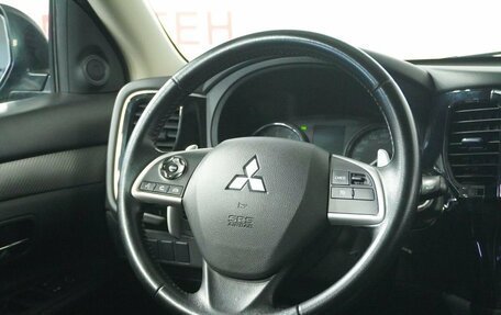 Mitsubishi Outlander III рестайлинг 3, 2014 год, 1 779 000 рублей, 16 фотография