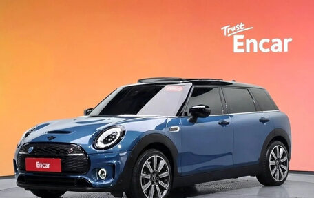 MINI Clubman, 2021 год, 1 980 000 рублей, 1 фотография