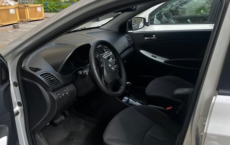 Hyundai Solaris II рестайлинг, 2012 год, 730 000 рублей, 5 фотография