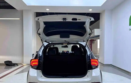 Toyota Yaris XP150 рестайлинг, 2022 год, 1 030 017 рублей, 18 фотография