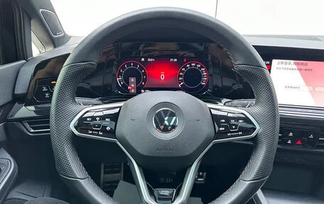 Volkswagen Golf VIII, 2022 год, 1 680 017 рублей, 8 фотография