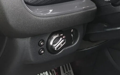 MINI Clubman, 2021 год, 1 860 000 рублей, 13 фотография