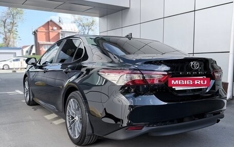Toyota Camry, 2021 год, 2 450 000 рублей, 5 фотография