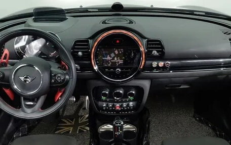 MINI Clubman, 2022 год, 2 010 000 рублей, 3 фотография