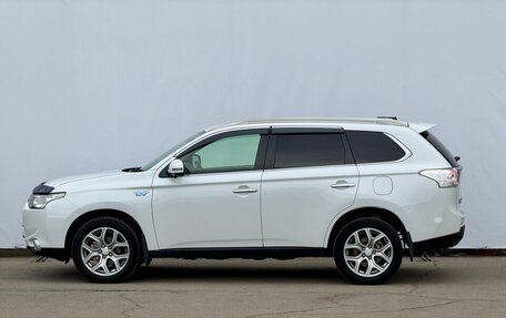Mitsubishi Outlander III рестайлинг 3, 2013 год, 1 590 000 рублей, 7 фотография