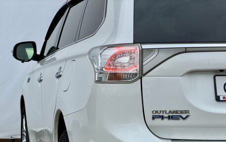 Mitsubishi Outlander III рестайлинг 3, 2013 год, 1 590 000 рублей, 11 фотография