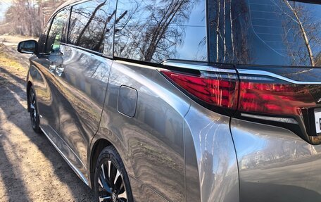 Toyota Alphard, 2023 год, 11 000 000 рублей, 9 фотография