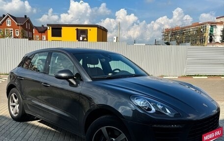 Porsche Macan I рестайлинг, 2018 год, 4 000 000 рублей, 2 фотография