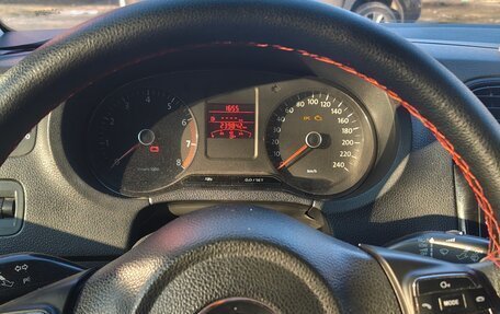 Volkswagen Polo VI (EU Market), 2010 год, 430 000 рублей, 25 фотография