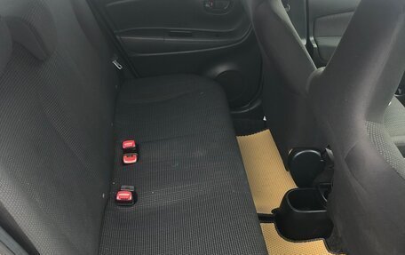 Toyota Vitz, 2017 год, 780 000 рублей, 37 фотография