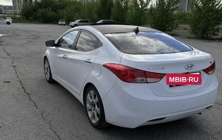 Hyundai Avante, 2011 год, 850 000 рублей, 5 фотография