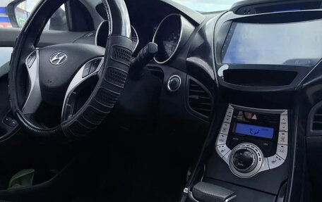 Hyundai Avante, 2011 год, 850 000 рублей, 10 фотография