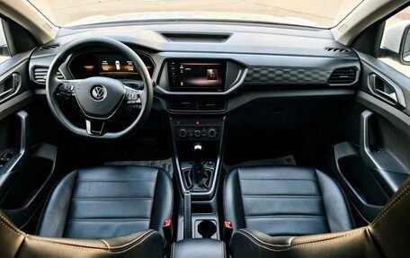 Volkswagen T-Cross I, 2022 год, 1 690 000 рублей, 6 фотография
