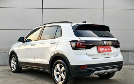 Volkswagen T-Cross I, 2022 год, 1 690 000 рублей, 5 фотография