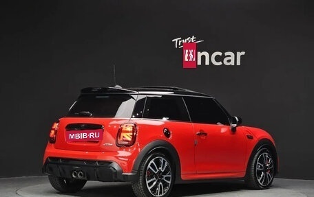 MINI Hatch, 2022 год, 1 850 000 рублей, 3 фотография